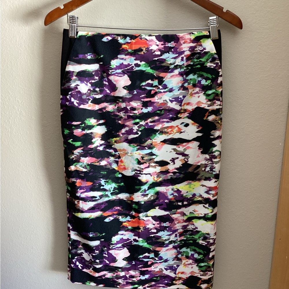Dalia Abstract Pencil Skirt Multicolor Knee Length Lined Button Mid Rise Size 2